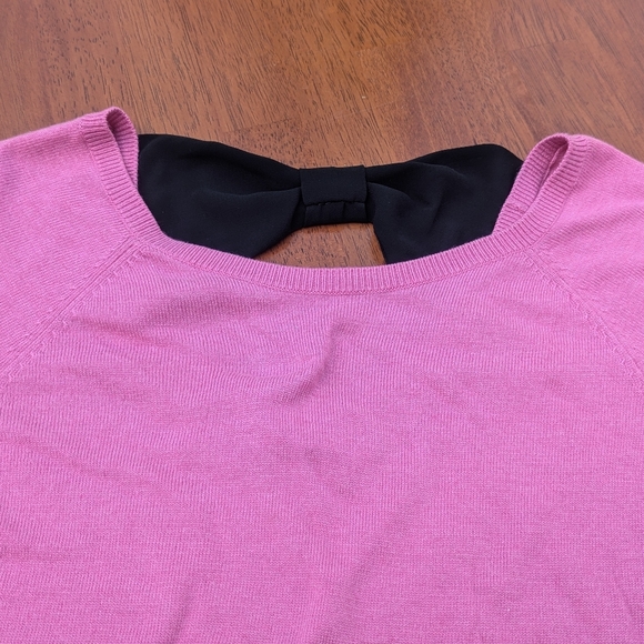 Pink Knit Sweater with black bow detail - Picture 2 of 6